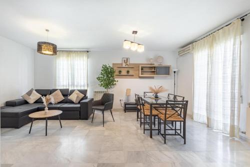 Ogijares House | Chalet con piscina a 10 minutos de Granada
