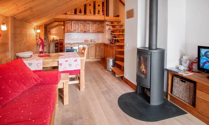 Meribel Centre Apartment | Chalet de Meribel 6: nice refurbished apartment in Meribel Centre