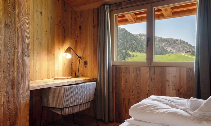 Obereggen Ski Chalet | Chalet 'Diamantidi Lodge Stay Cooper' with Mountain View, Private Terrace and Wi-Fi