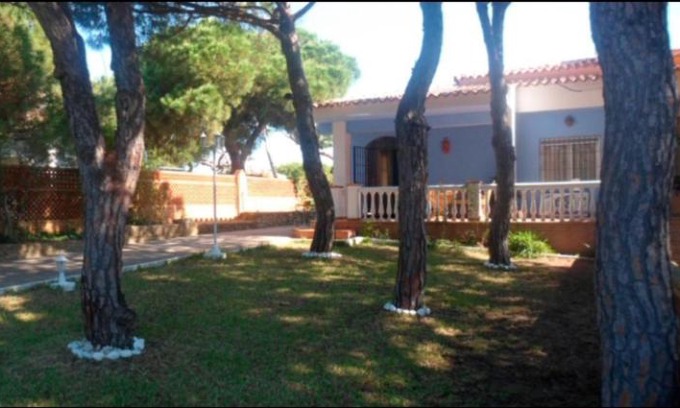 Mazagon House | Chalet en la playa con piscina privada en Mazagon "Casa de Ana"