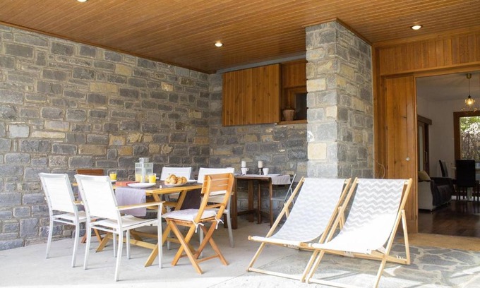 Biescas Ski Chalet | Chalet en urbanización, ideal para esquí