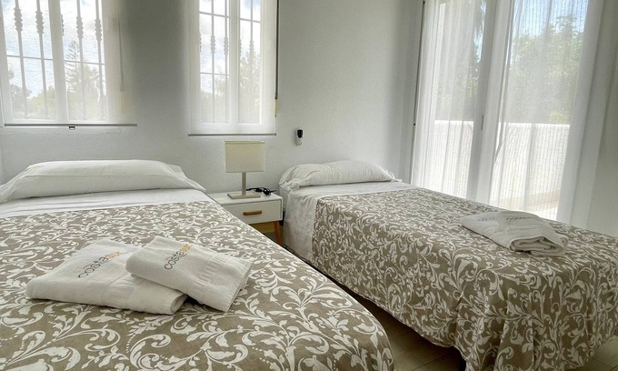 Chiclana de la Frontera Ski Chalet | Chalet El Molino, with pool and chill-out