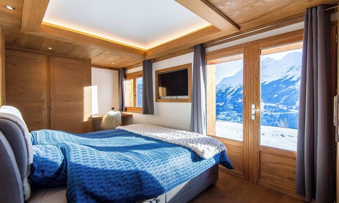Montvalezan Ski Chalet | Chalet Evidence in Savoie
