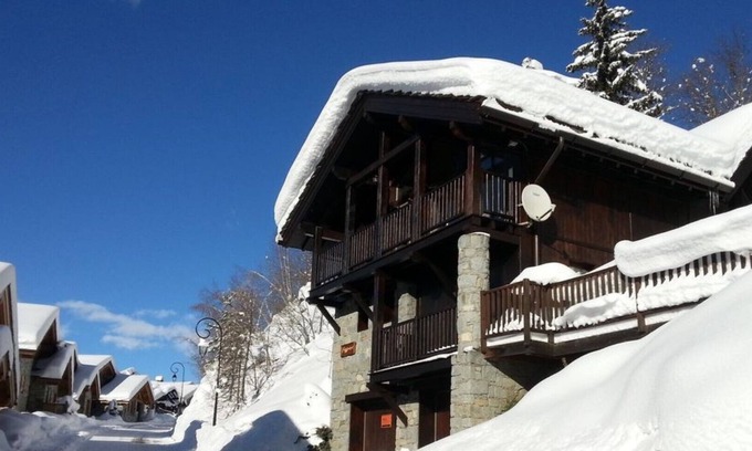 Sainte-Foy-Tarentaise Ski Chalet | Chalet Fegguese is a delightful, wood-and stone-built Savoyard chalet,