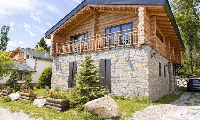 Superbolquere Ski Chalet | Chalet fustes grand confort 180 m2/BOLQUERE/- 2 km from the ski slopes