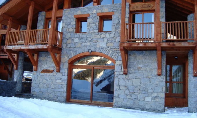 Sainte-Foy-Tarentaise Ski Chalet | CHALET HELENE WITH PRIVATE JACUZZI AND SKING VIRTUALLY ON DOORSTEP SLEEPS8