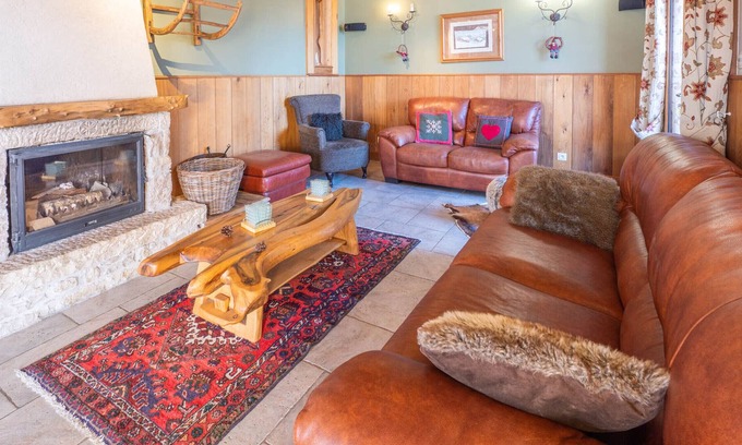 Viel-Alpe Ski Chalet | Chalet Huez, 7 bedrooms, 15 persons