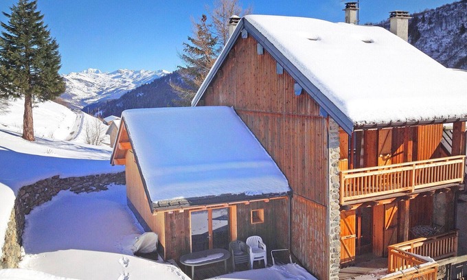 Celliers Ski Chalet | Chalet in La Léchère near Ski Lift
