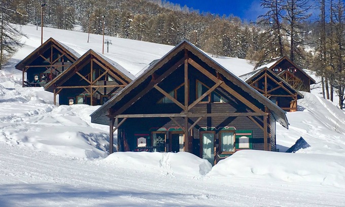 Risoul Ski Chalet | Chalet in front of the slopes at RISOUL 1850