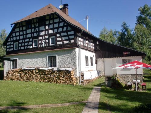 Jindrichovice House | Chalet in Ore Mountains near Ski Slopes