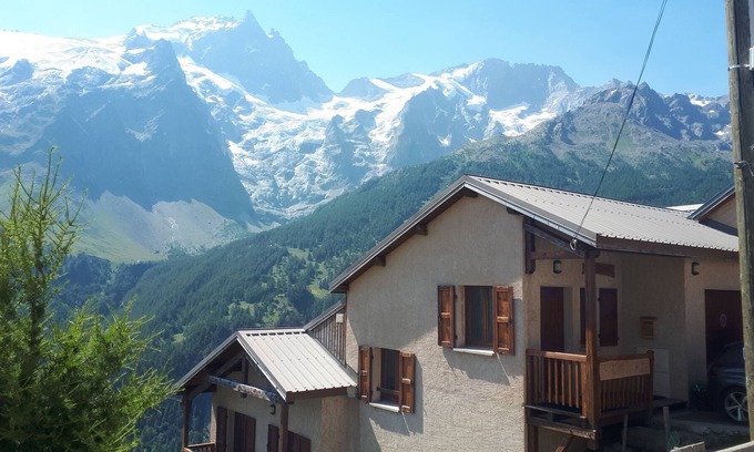 La Grave House | Chalet in the mountains facing La Meije