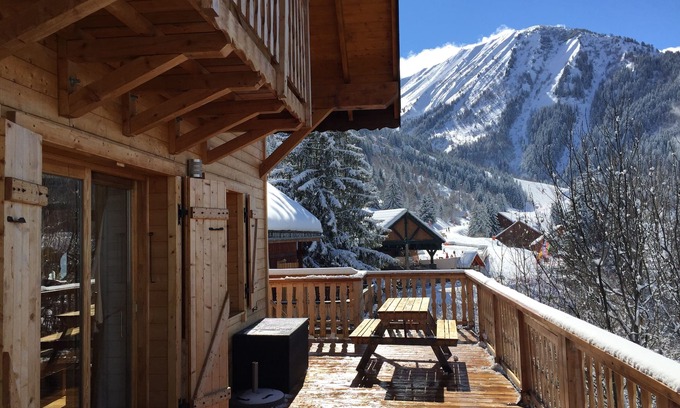 Oz Ski Chalet | Chalet Jonquille - 12 persons with outdoor Jacuzzi, 6 bedrooms