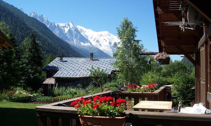 Chamonix-Mont-Blanc Ski Chalet | Chalet * Lioutraz *