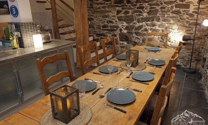Beranger Ski Chalet | Chalet "Mountain Serenity Barn" sleeps 8