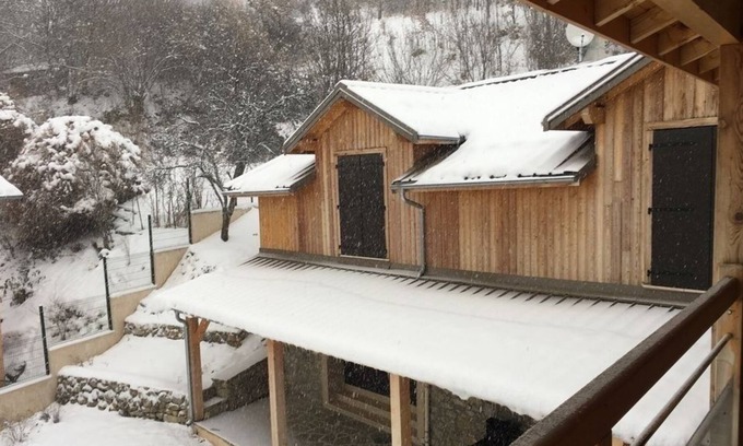 Saint-Apollinaire Ski Chalet | Chalet near resort and lake