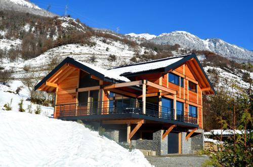 Aime Ski Chalet | Chalet neuf, Jacuzzi, piscine privée mai-sept, pétanque, proche Paradiski