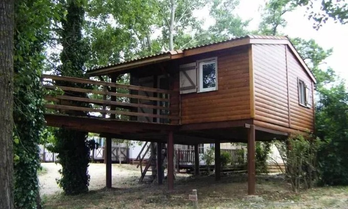 Rochegude Ski Chalet | Chalet on stilts/terrace/air-conditioned/magnificent park view sleeps 4