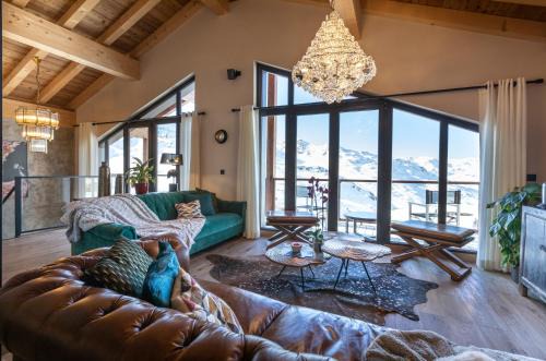 Val-Thorens Ski Chalet | Chalet Orlov by Les Etincelles