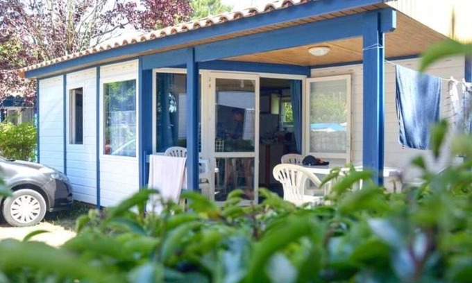 Saint-Hilaire-de-Riez Ski Chalet | Chalet - Parc aquatique - ccagg0f