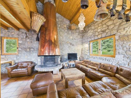 La Rosiere Ski Chalet | Chalet Savoyard pour 18 pers, proche pistes et commerces, cheminée, balcon, navette gratuite - FR-1-398-582