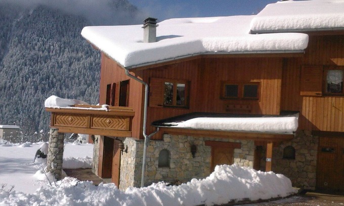 Seez Ski Chalet | Chalet sleeps 8