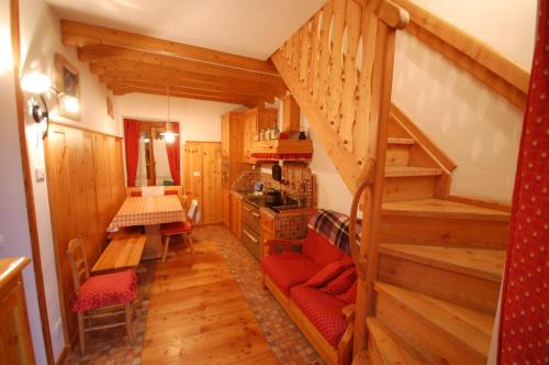 Sant'Antonio di Mavignola Apartment | Chalet Valentina