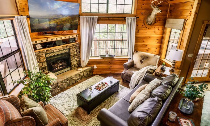 Chalet Village Ski Chalet | Chalet Village | Pool Table | Hot Tub | 2 miles from Downtown Gatlinburg