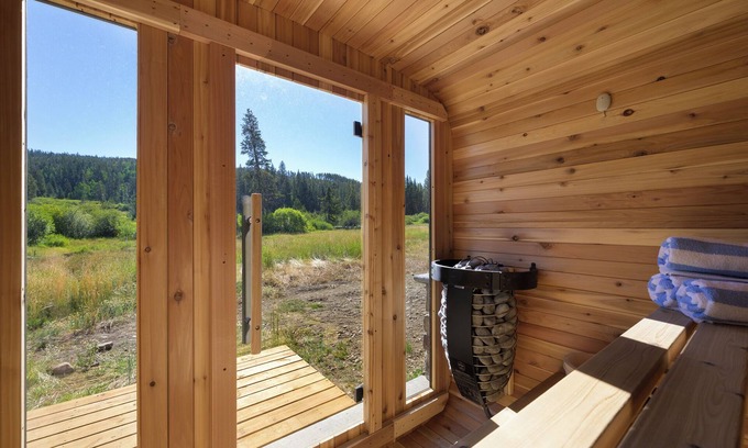 Old Town Ski Chalet | Chalet w/rooftop hot tub & sauna views