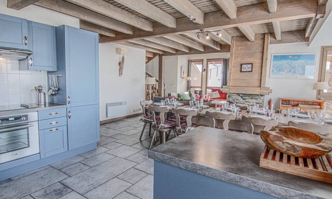 Vallandry Ski Chalet | Chalet Wittenburg is a 12 person, 6 bedroom chalet located right on the slopes.