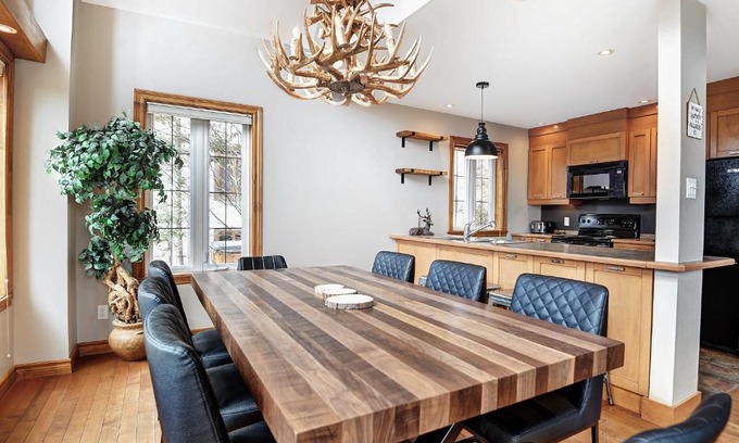 Stoneham Ski Chalet | Chalets Alpins- 5 Chemin des Montagnards