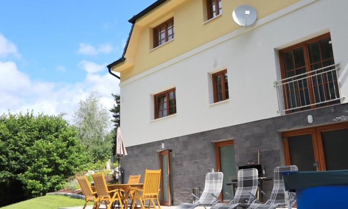 Petrov House | Chalupa Daisy Posázaví - rekreační ubytování blízko Prahy