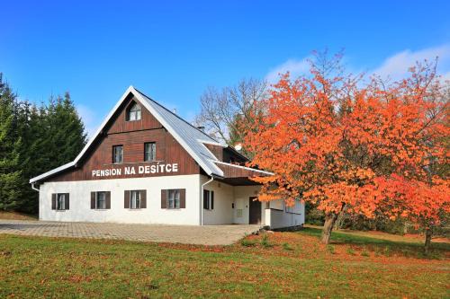 Strazne House | Chalupa Na Desítce