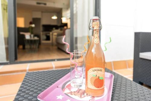 Gaztambide Apartment | Chamberí con jardín A by RegalateMadrid
