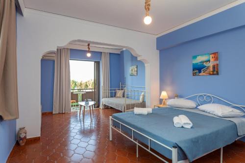 Ialyssos Apartment | CHAMBRE BLEUE