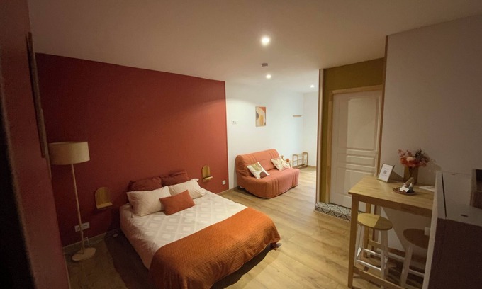 Santilly Bed & Breakfast | Chambre d'Hôte - Independent and autonomous access