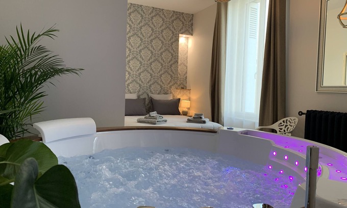 Bourgueil Bed & Breakfast | Chambre D'hôtes de Charme & SPA Privatif