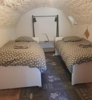 Le Beausset Bed & Breakfast | Chambre indépendante au calme