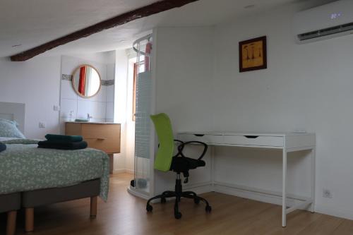 Clermont-Ferrand Apartment | Chambres et salles d'eau privées dans maison à partager Centre Clermont-Ferrand