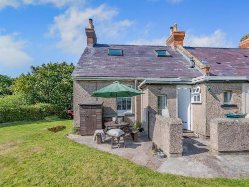Angle House | Chapel Bay Cottage