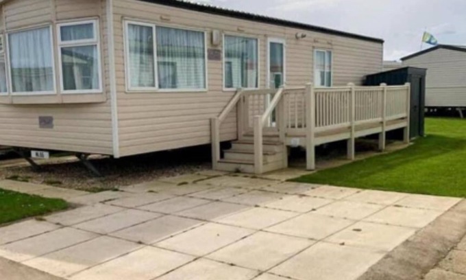 Chapel Saint Leonards Cabin | Chapel saint leonards Skegness