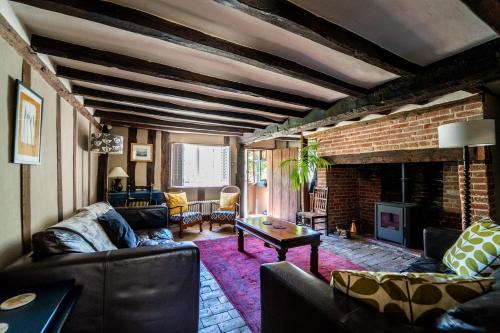 Hoxne House | Character cottage next to idyllic country walks