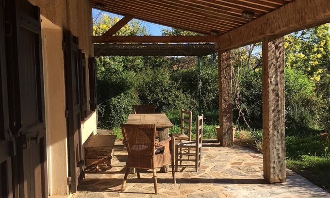 La Londe-les-Maures House | Character family villa in private domain, with private access to the beach