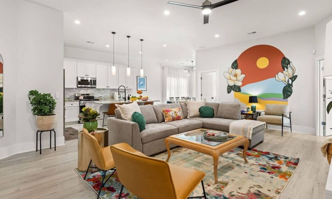 Cordesville Apartment | Charleston-themed House for 10!