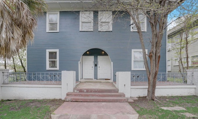 Southside Apartment | Charm of Tobin Hill in San Antonio