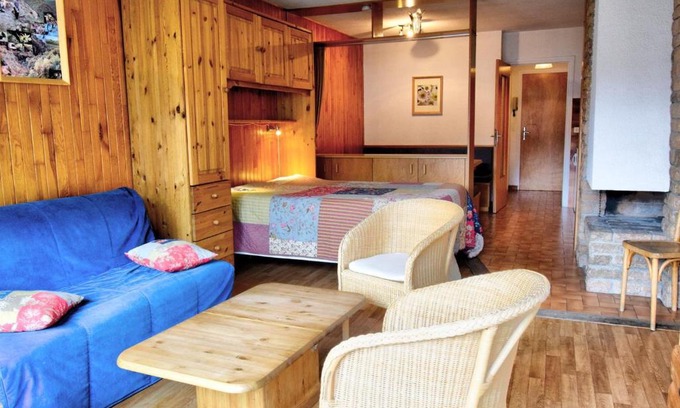 Morzine Apartment | Charmant Studio au Centre de Morzine - Proche Pistes, Balcon, Cheminée, Wifi - FR-1-524-69