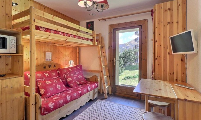 Meribel-Mottaret Apartment | Charmant Studio au Pied des Pistes, Tout Équipé, Idéal pour 2 Personnes, Méribel Mottaret - FR-1-182-54