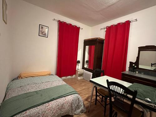 Saint-Mathieu Apartment | Charmant Studio avec Balcon