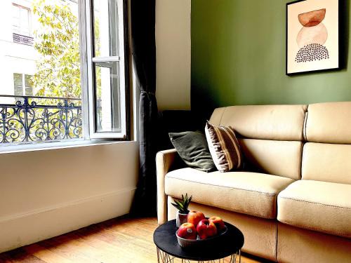 Dreux Apartment | Charmant Studio beaux volumes #1