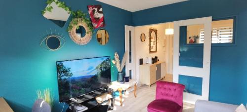 Roseraie - Orgemont Apartment | Charmant T2 proche Château, Gare, UCO, Parking privé gratuit