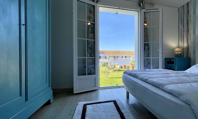 Saint-Pierre-d'Oleron Villa | Charmante Villajacuzziproche Centre